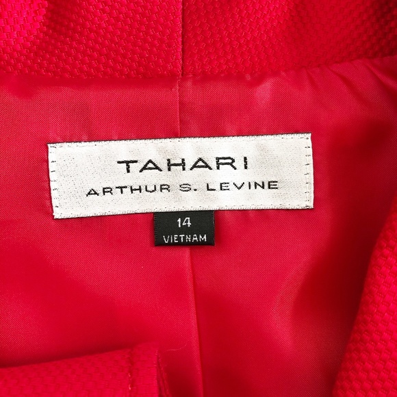 Tahari ASL Women’s Red Long Sleeve Belted Gold Hardware Skirt Suit Size 14 - Picture 11 of 14